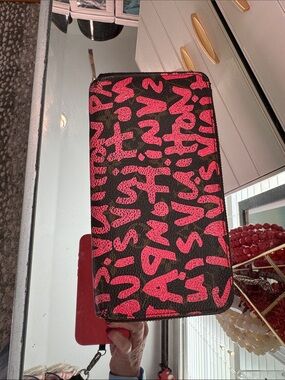 Louis Vuitton Black & Pink Graffiti Zip Phone Case Vintage